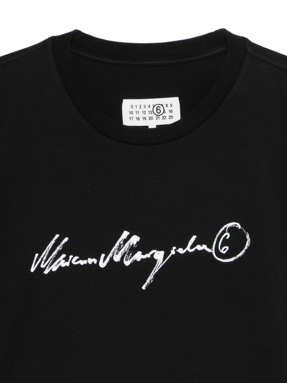 [MM6 Maison Margiela] T-shirts Short Sleeve FW26 SH0GC0077 M20258 900