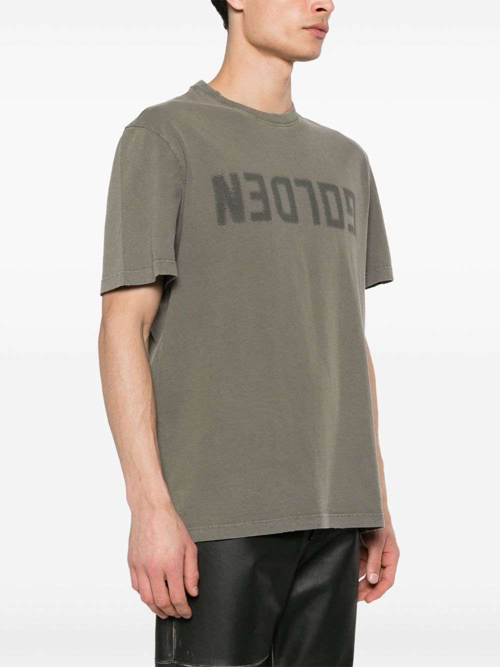 [Golden Goose] T-shirts Short Sleeve FW26 GMP01220 P000671 35479