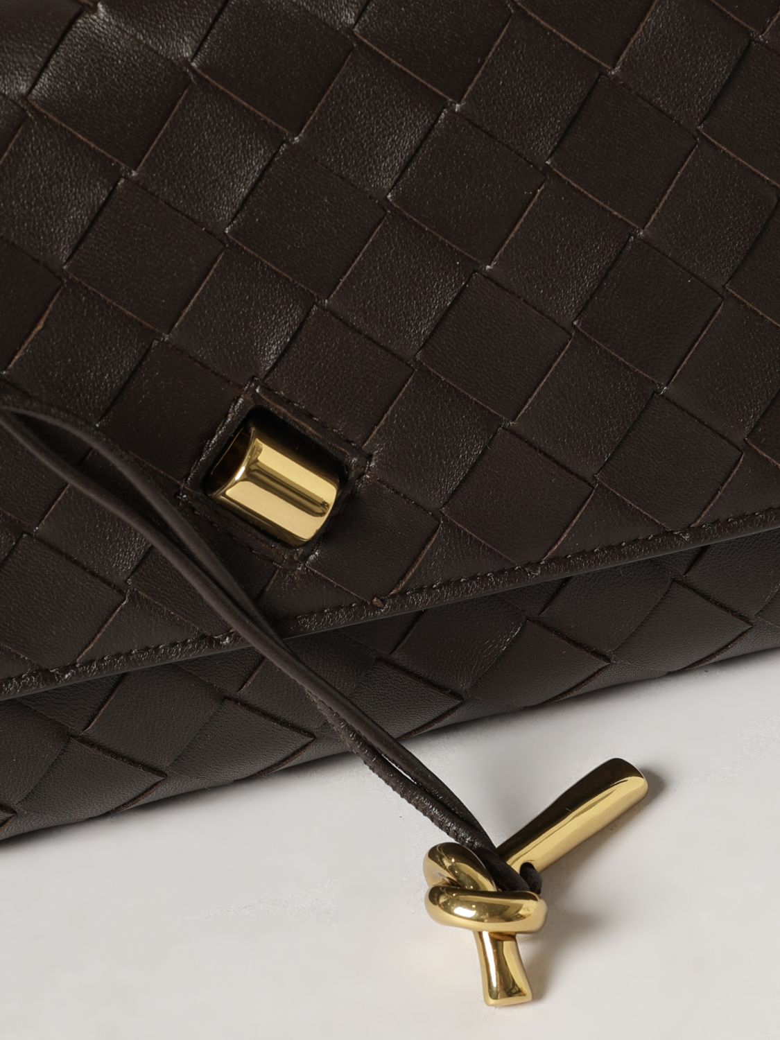 [Bottega Veneta] Pouch FW26 836940VCPP2 2190