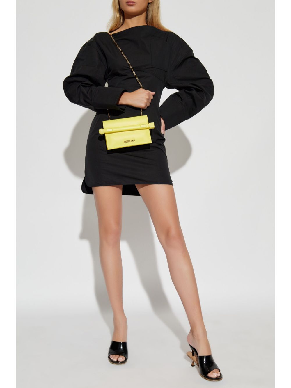 JACQUEMUS 243DR199 1519990