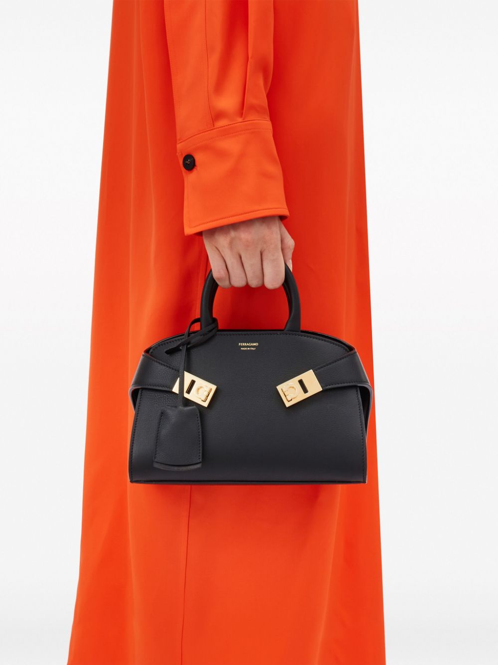 FERRAGAMO 215975 768853009