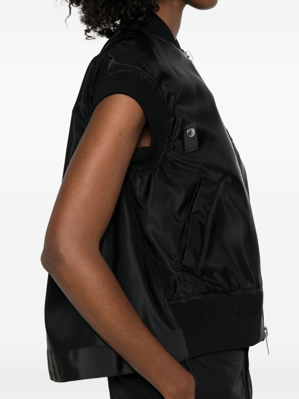 SACAI SCW-303 001