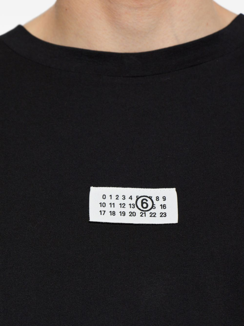 [MM6 Maison Margiela] T-shirts Long Sleeve FW26 SH0NH0028M20258900