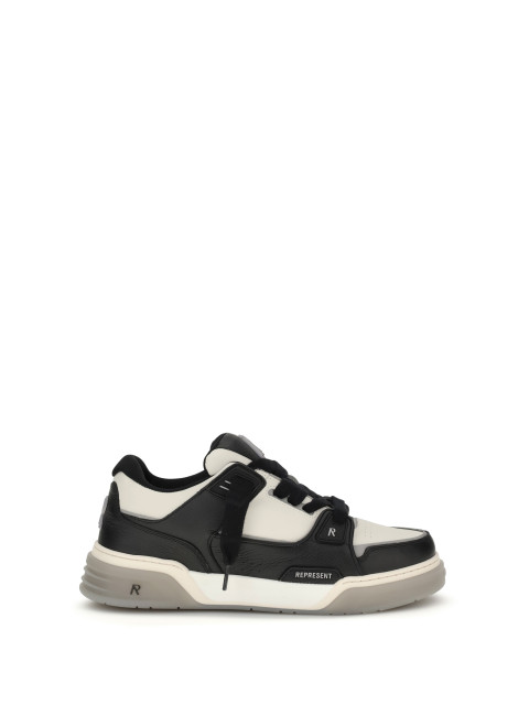 Studio Sneakers