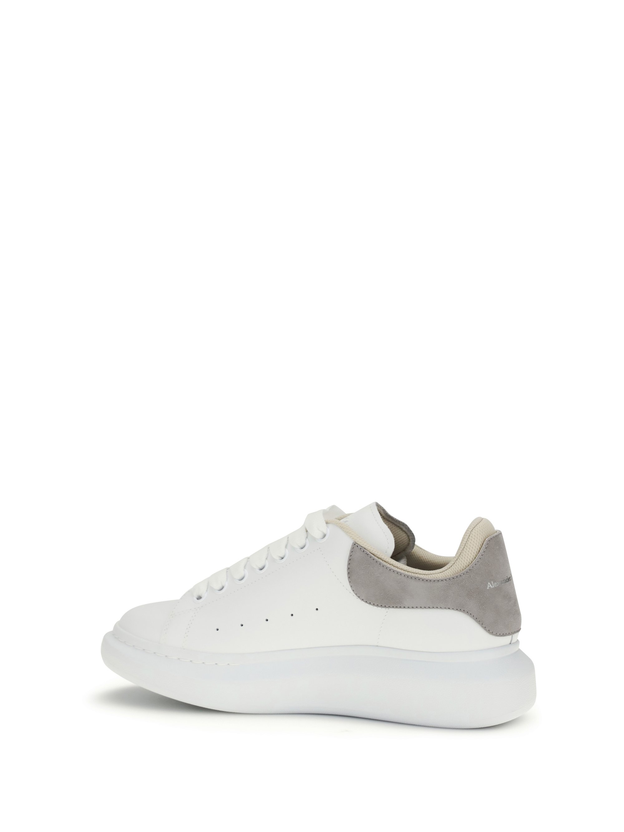 Oversized Sneakers with suede heel tab
