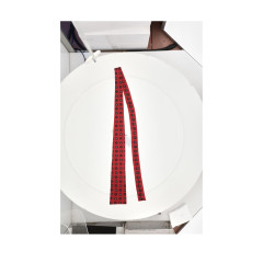 SQUARE-END TIE