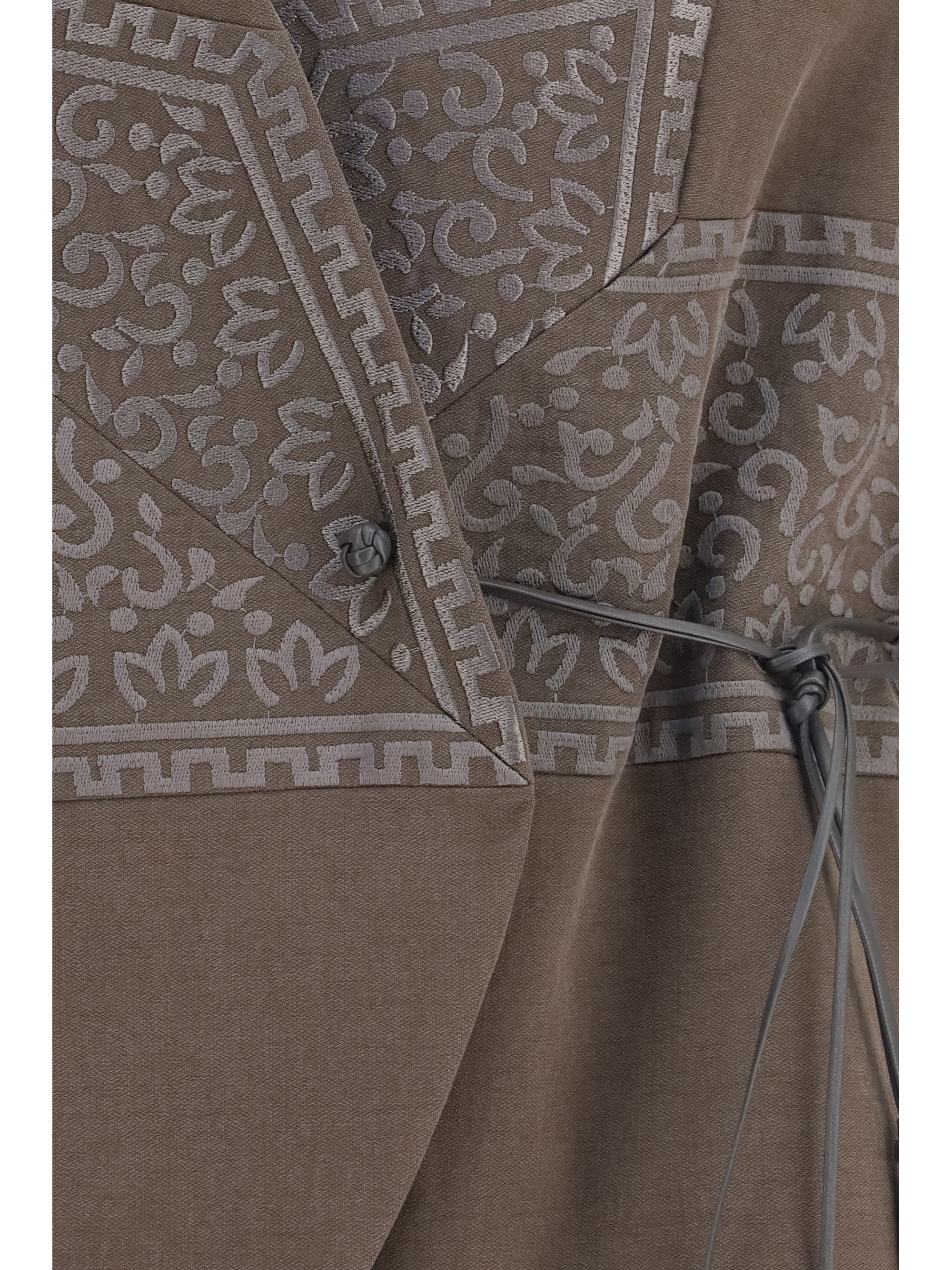 Vest in washed silk and virgin wool with jacquard pattern and ties