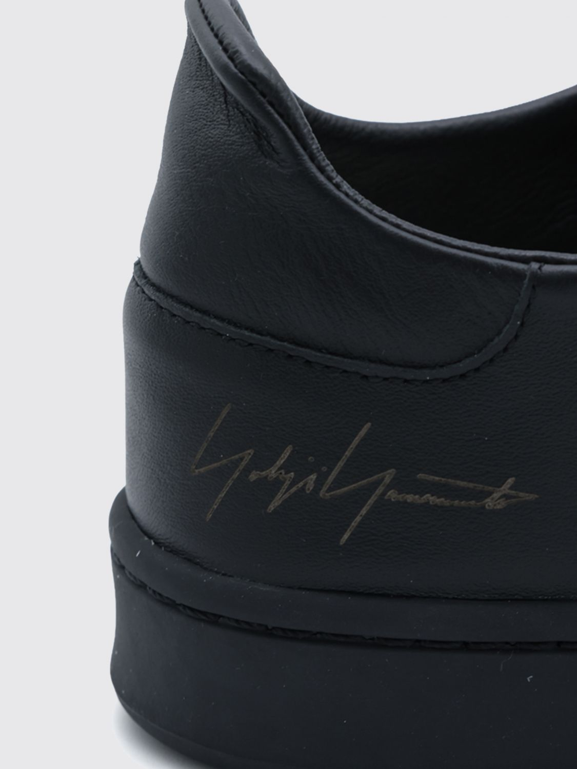 [Y-3] Sneakers FW26 KZ9073