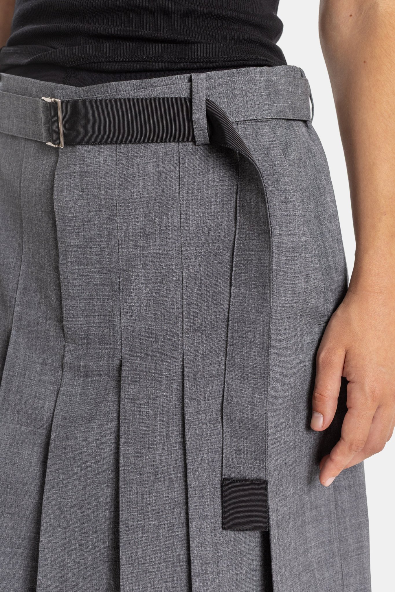 [Sacai] Shorts FW26 26-08573
