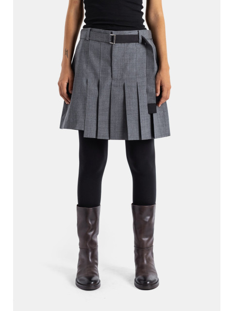 [Sacai] Shorts FW26 26-08573