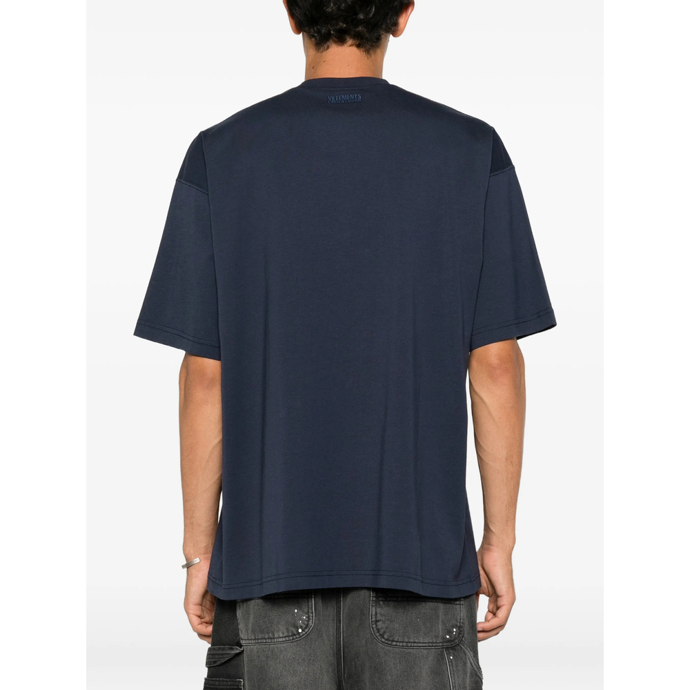 [Vetements] T-shirts Short Sleeve FW26 MH27TR182N  NAVY