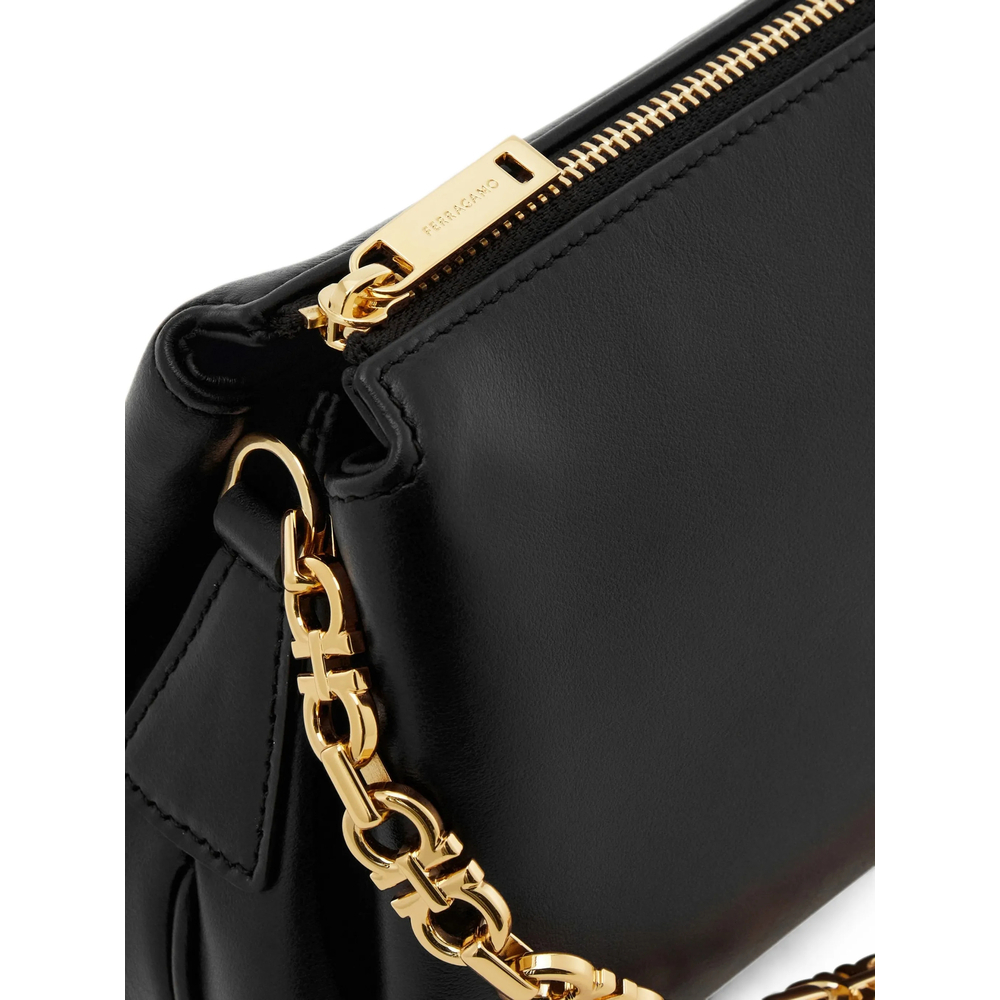 [Ferragamo] Cross body bag FW26 221076 0790049 NERO