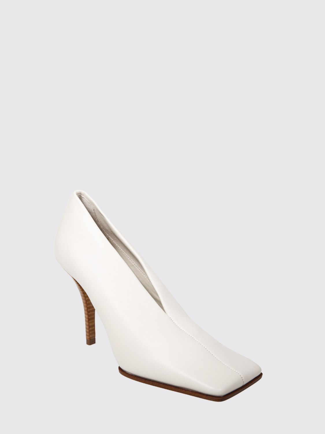 [Alaia] Pumps SS26 AA3E1020I106 055