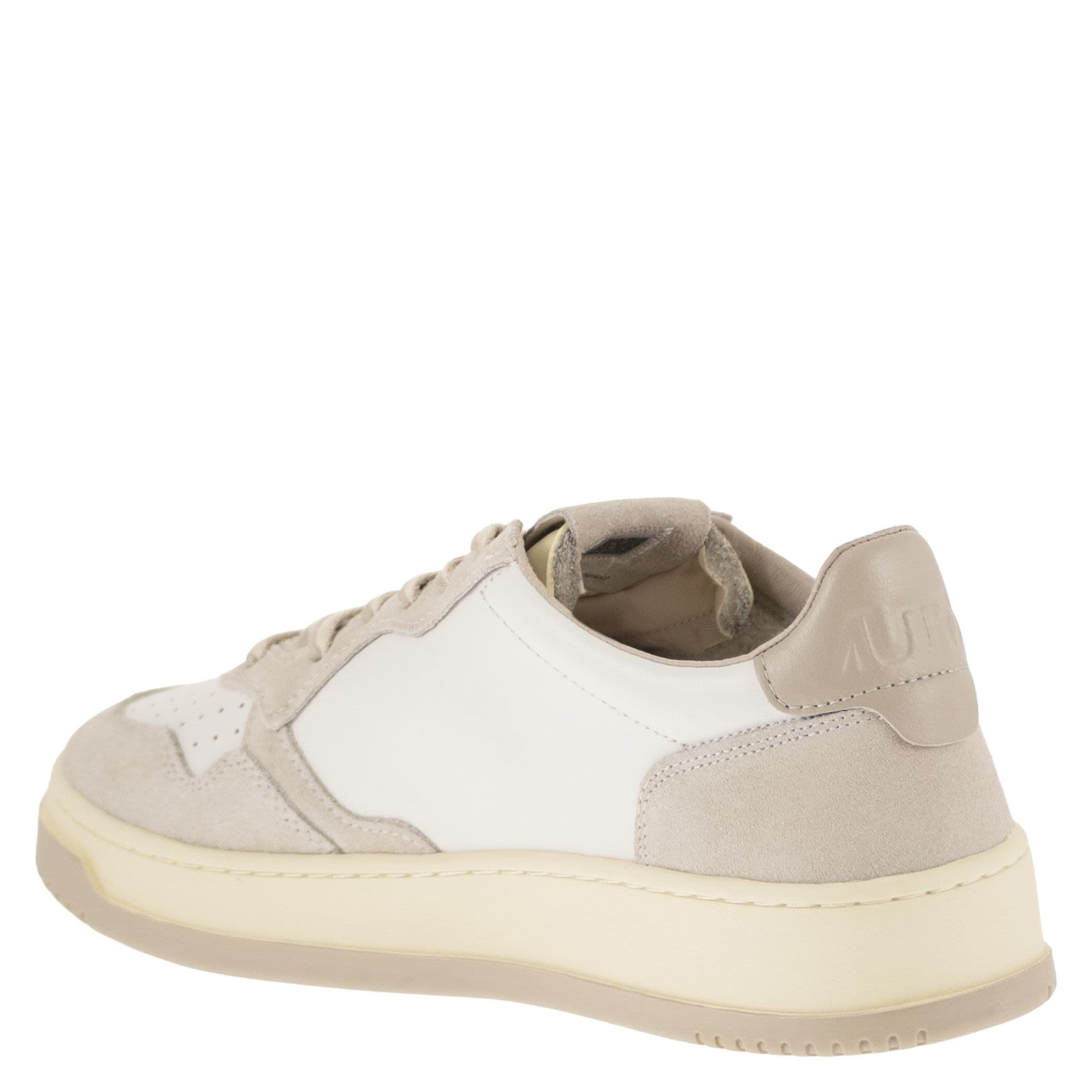 [AUTRY] Sneakers FW26 AULMBW05