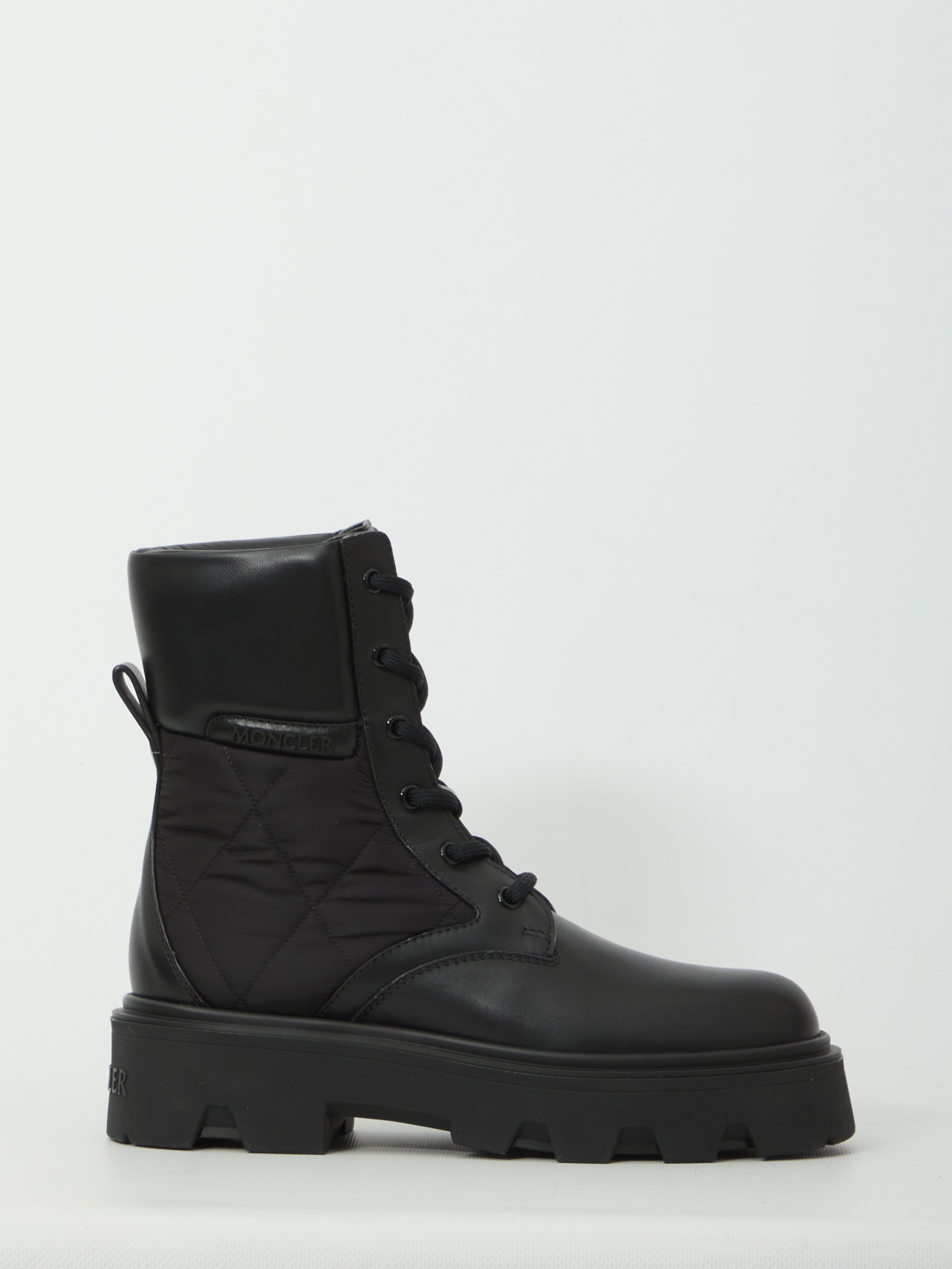 [Moncler] Ankle Boots FW26 L209B4F00040_M9934_999