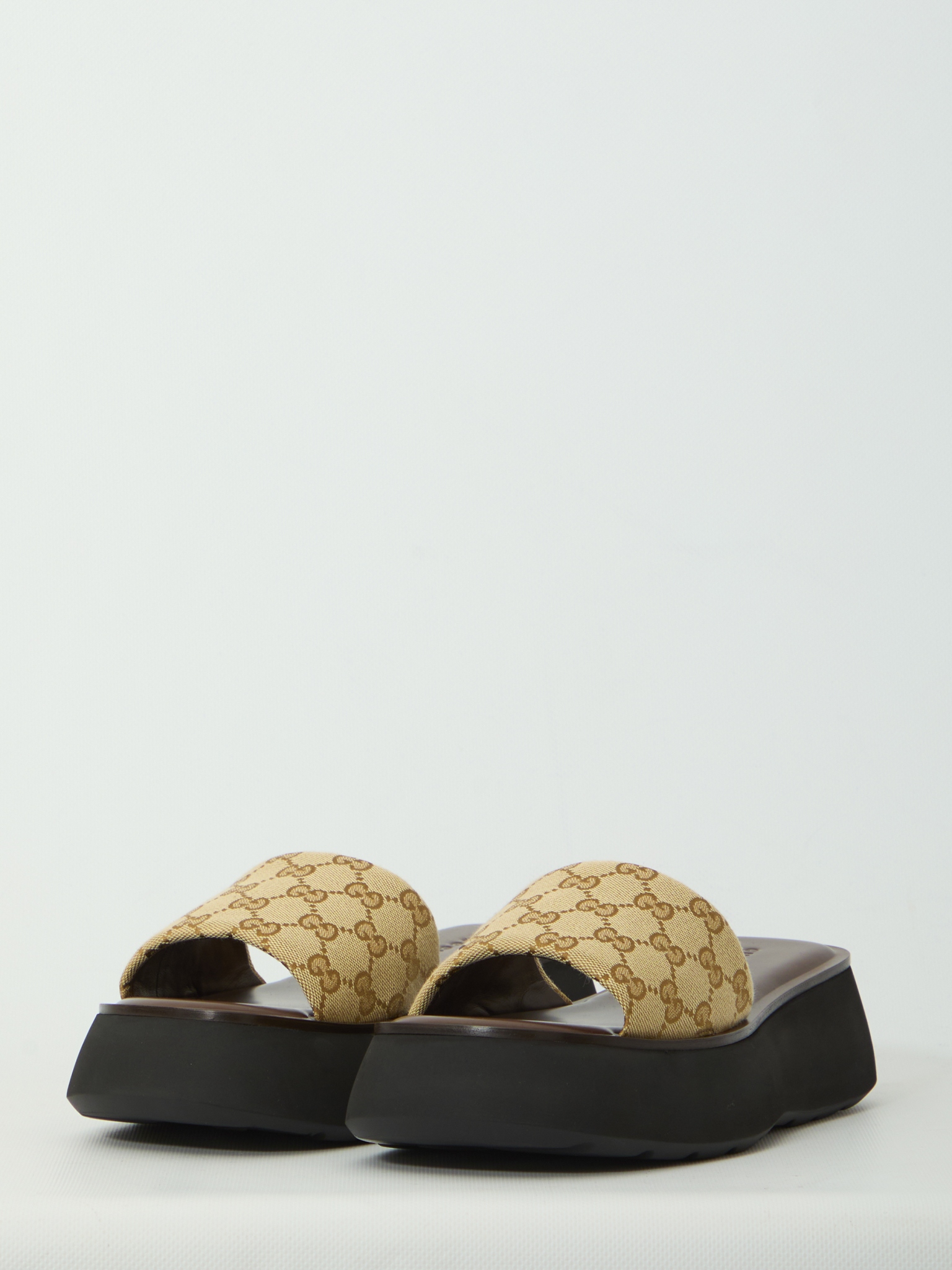 [Gucci] Sandals FW26 A0034R_FAFUW_9611