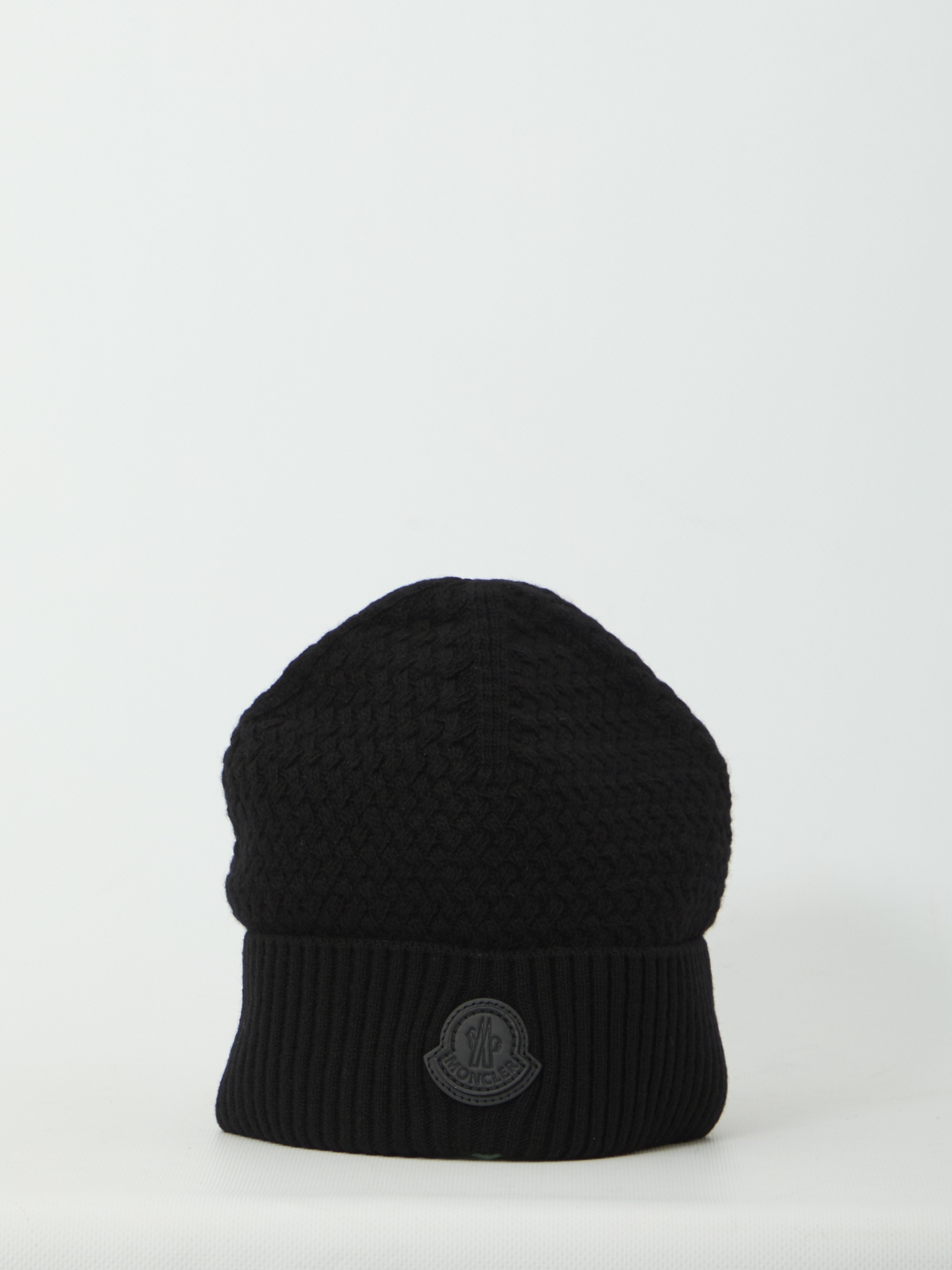 [Moncler] Beanie FW26 L20913B00026_M4281_999