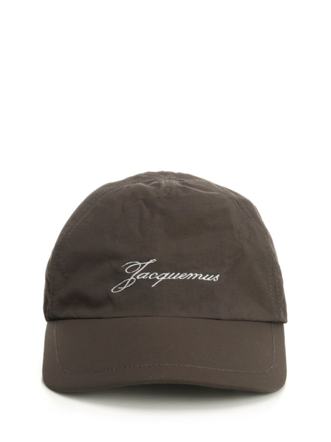 [JACQUEMUS] Cap SS26 26EACU00799AW00645880