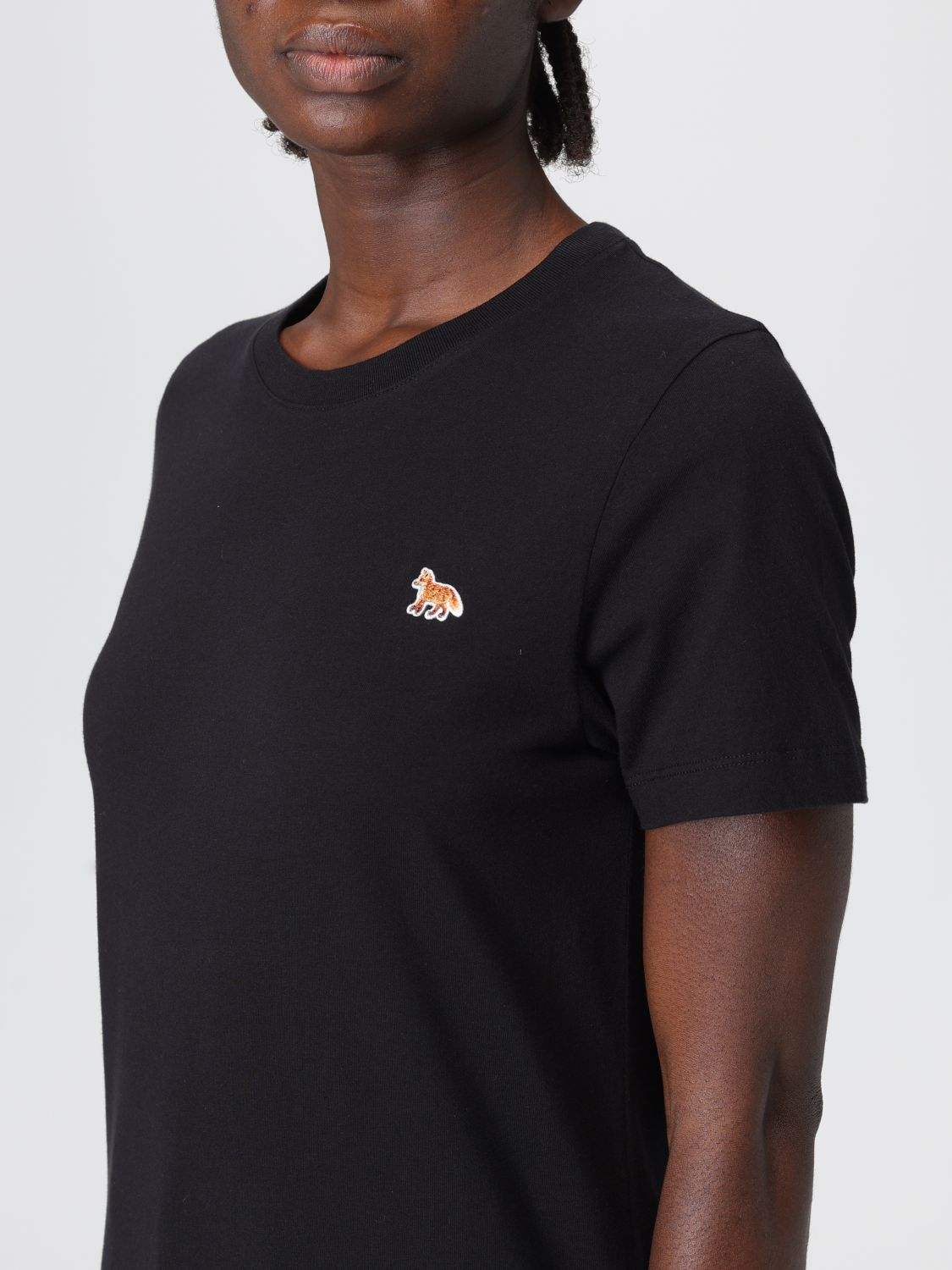 [MAISON KITSUNE] T-shirts Short Sleeve SS26 PW00115KJ7026 P199