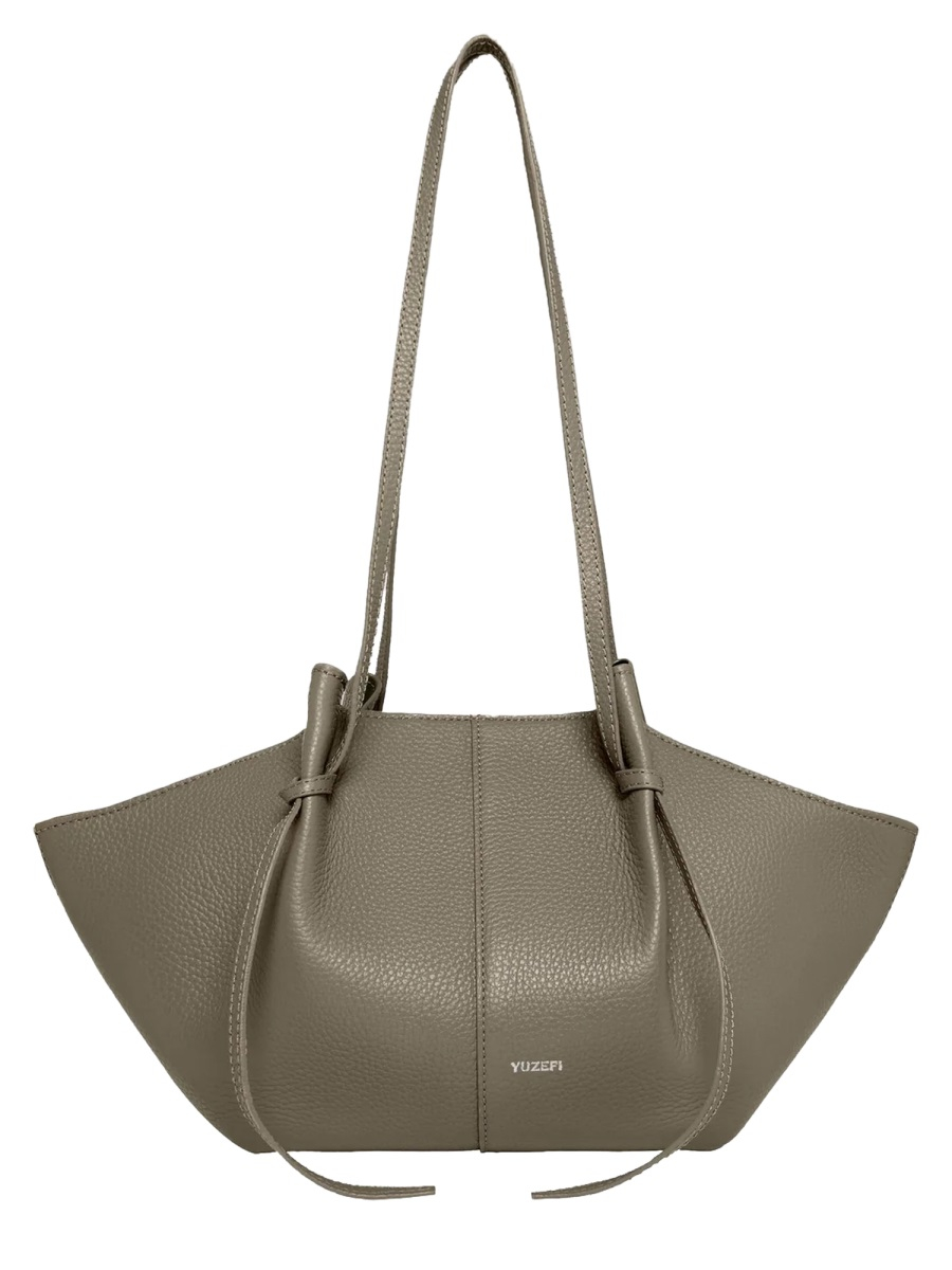 [YUZEFI] Shoulder bag FW26 MOCHI-PEBBLE-GRAIN-LEATHER_TAUPE