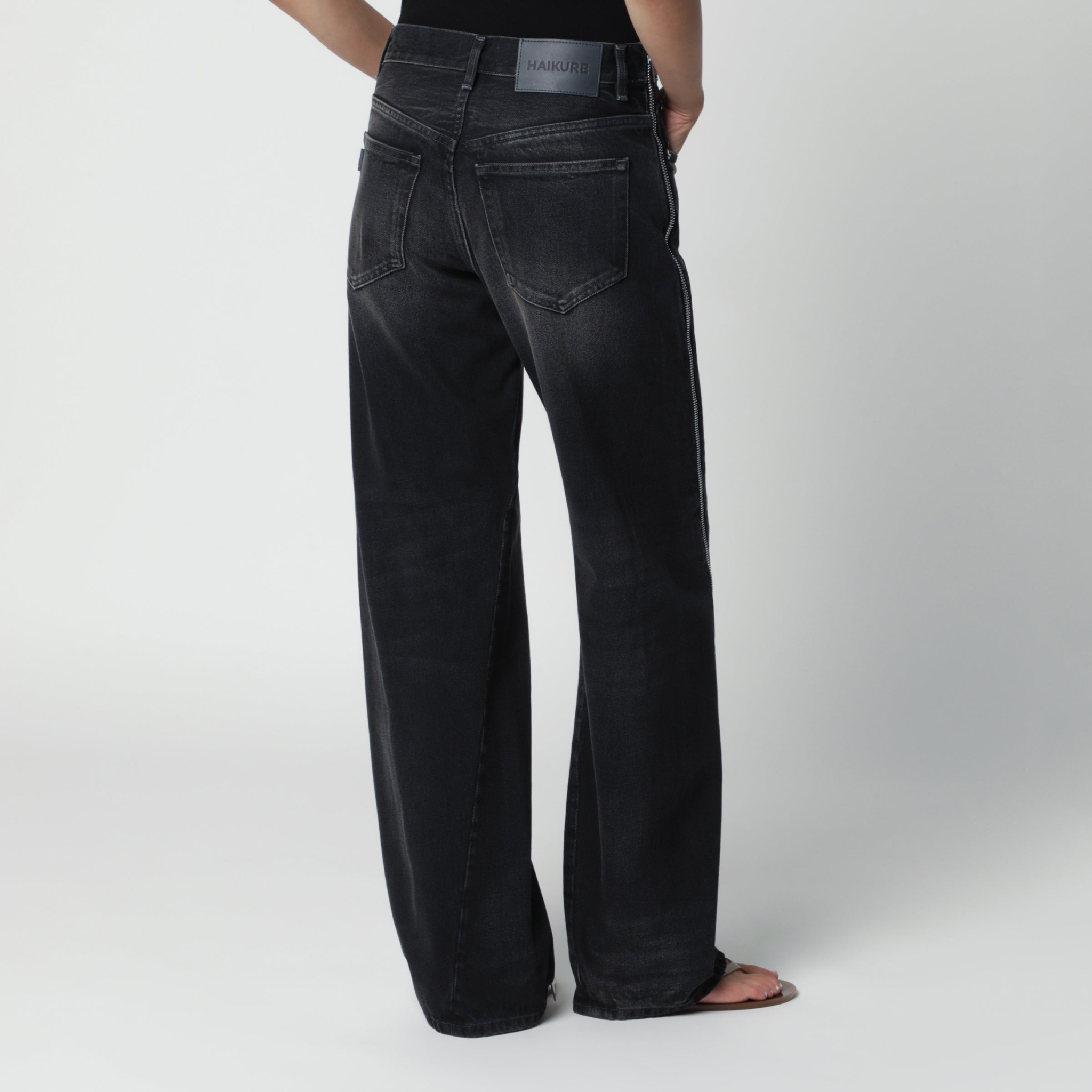 [HAIKURE] Jeans FW26 HEW03371DF119CO