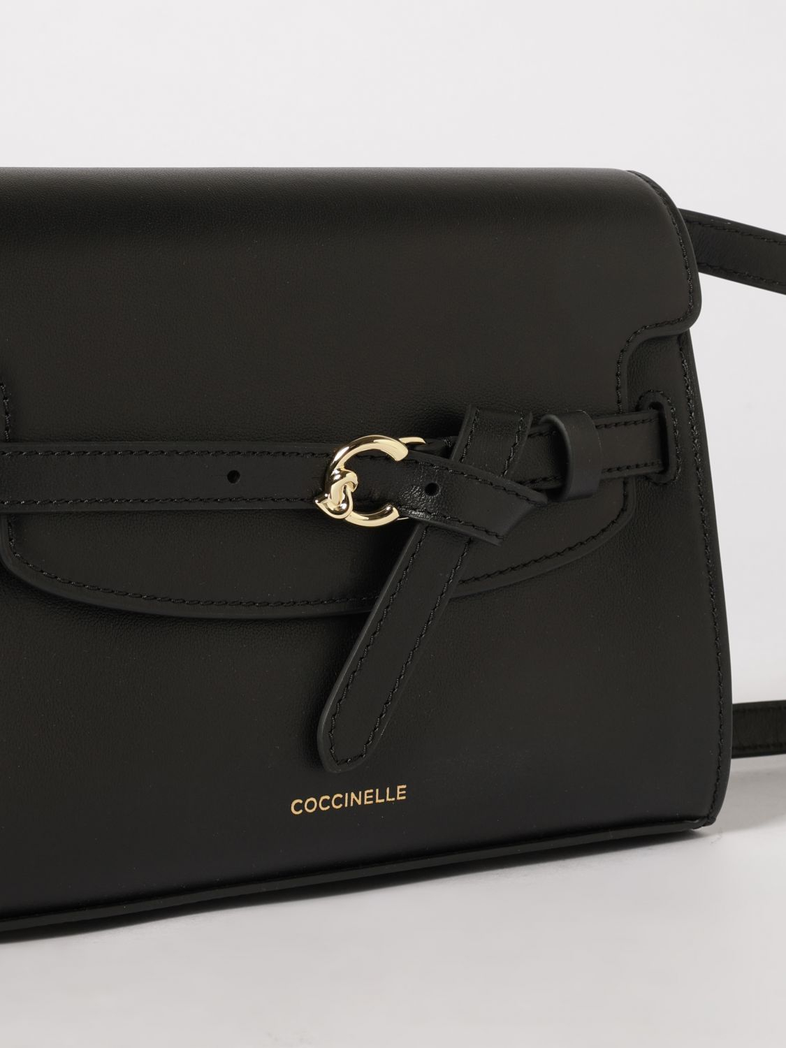 [Coccinelle] Cross body bag SS26 E1TLA150101 001