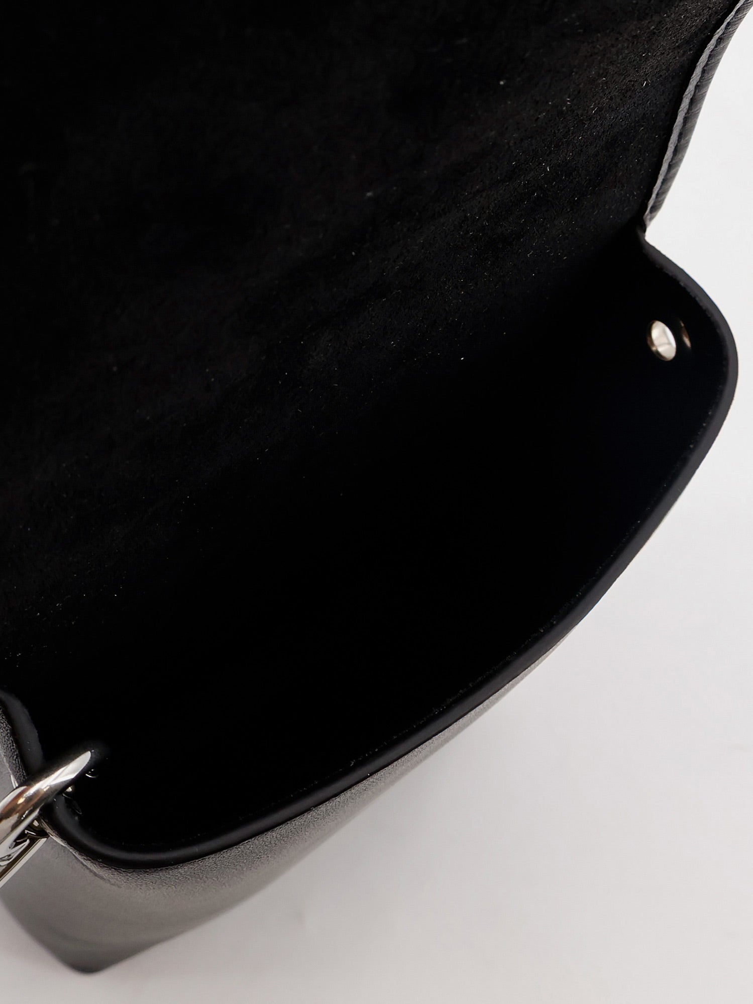 [Celine] Cross body bag FW26 L105A3M6238SI