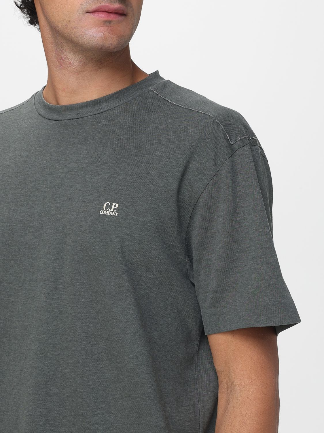 [C.P. Company] T-shirts Short Sleeve SS26 20CMTS192A110643P 921