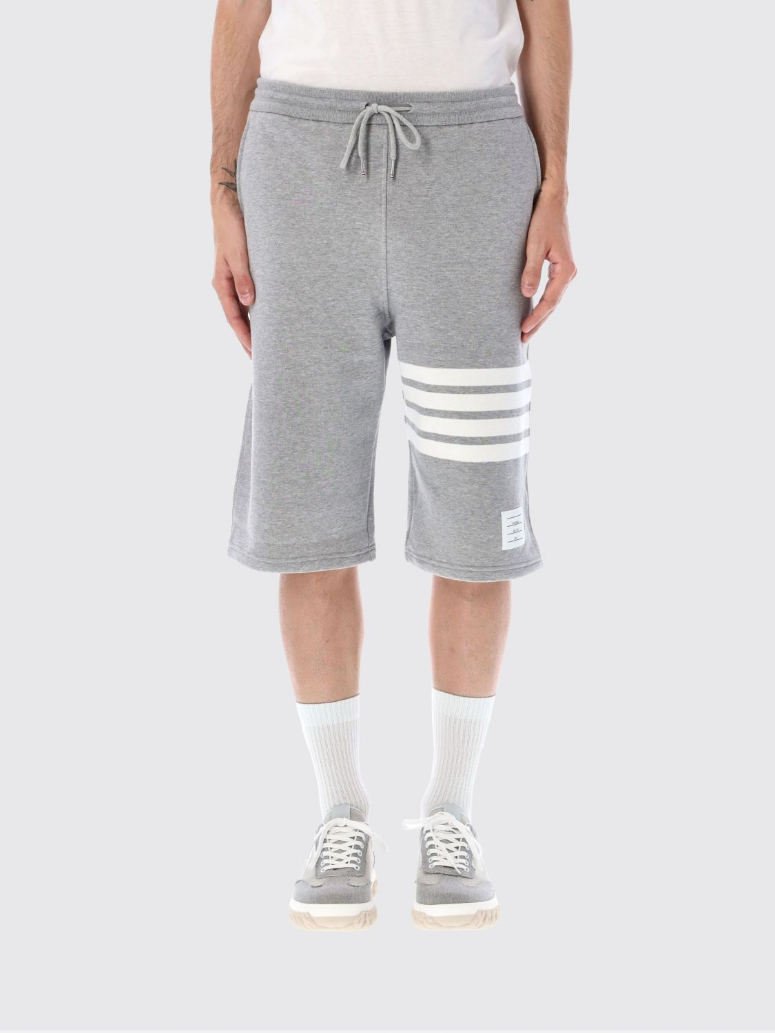 [Thom Browne] Shorts SS26 MJQ012H00535 068