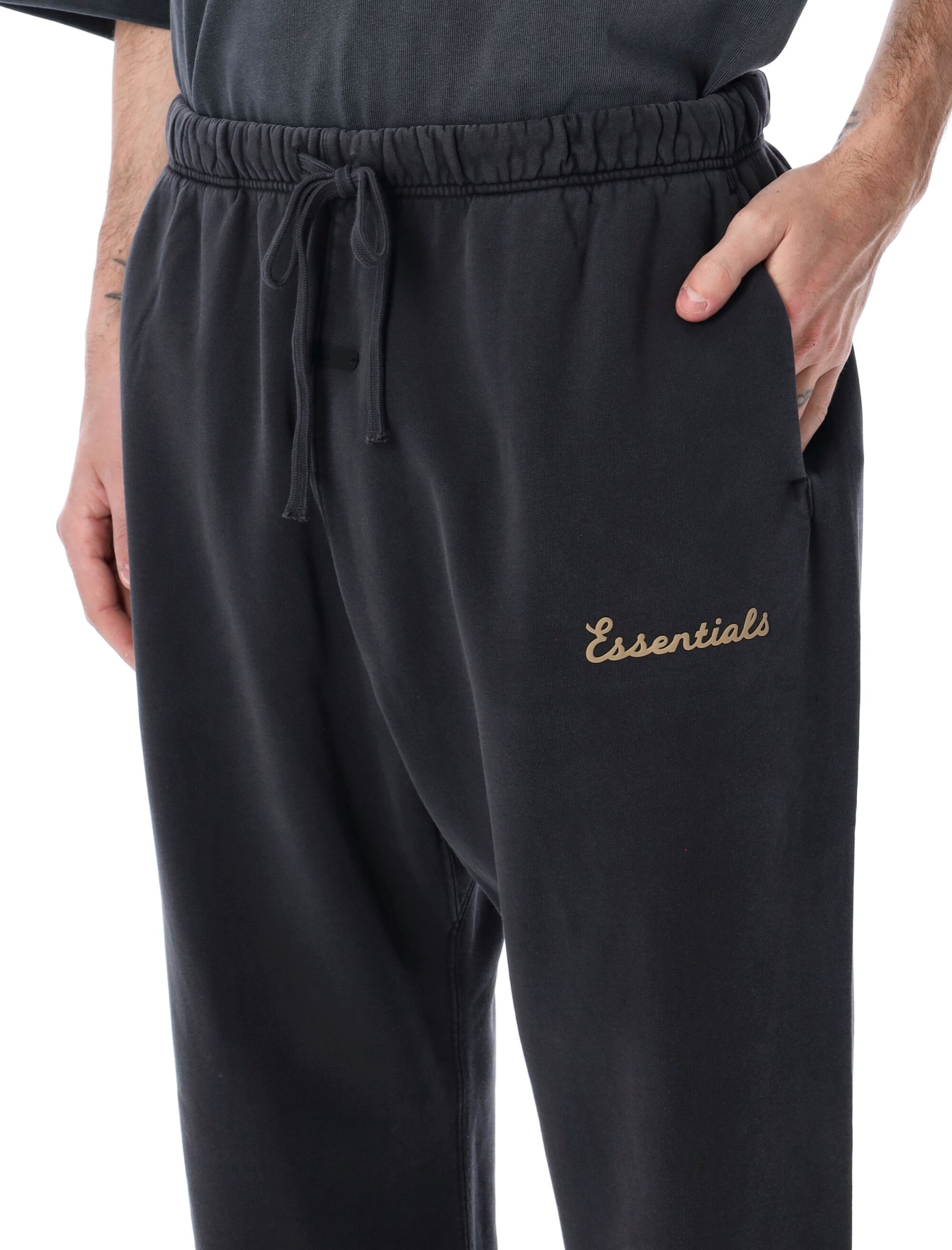 [Fear Of God Essentials] Trousers SS26 130SP268651FFB