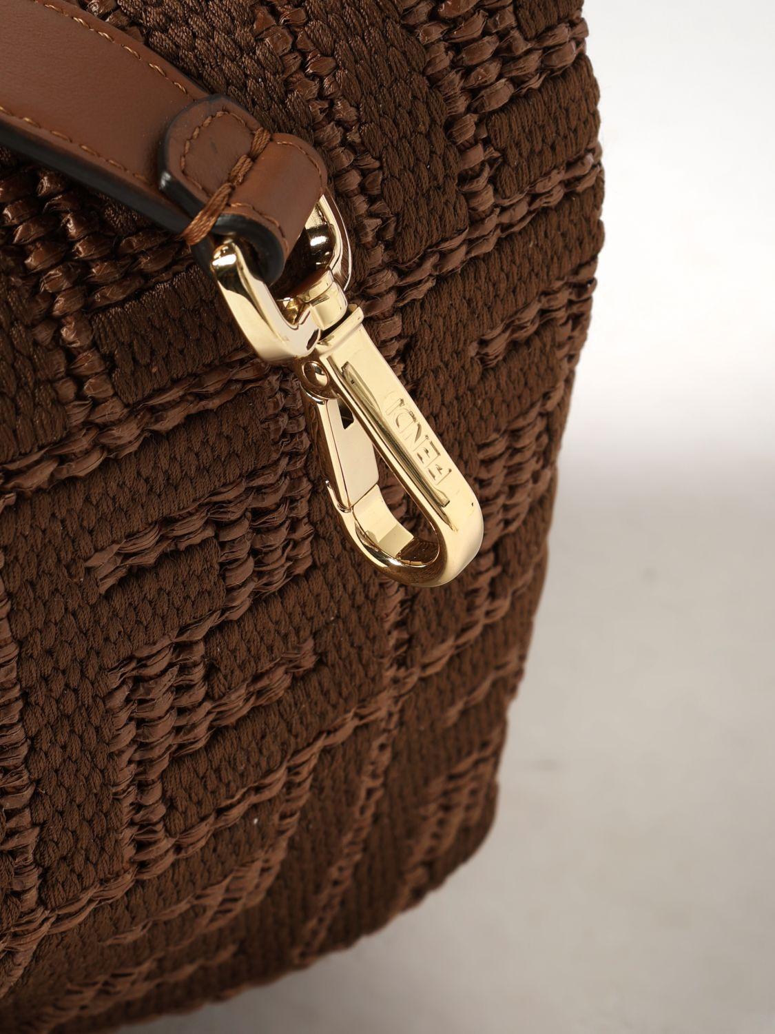 [Fendi] Shoulder bag FW26 8BR833AY6G F1UJK