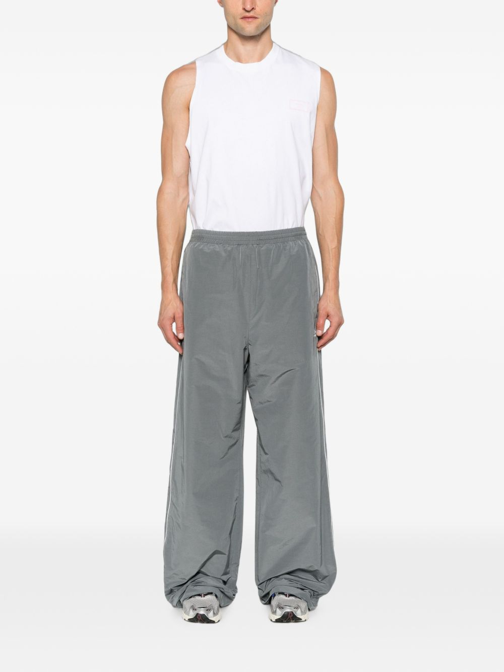 [Balenciaga] Trousers FW26 A001ZCTPQ381485