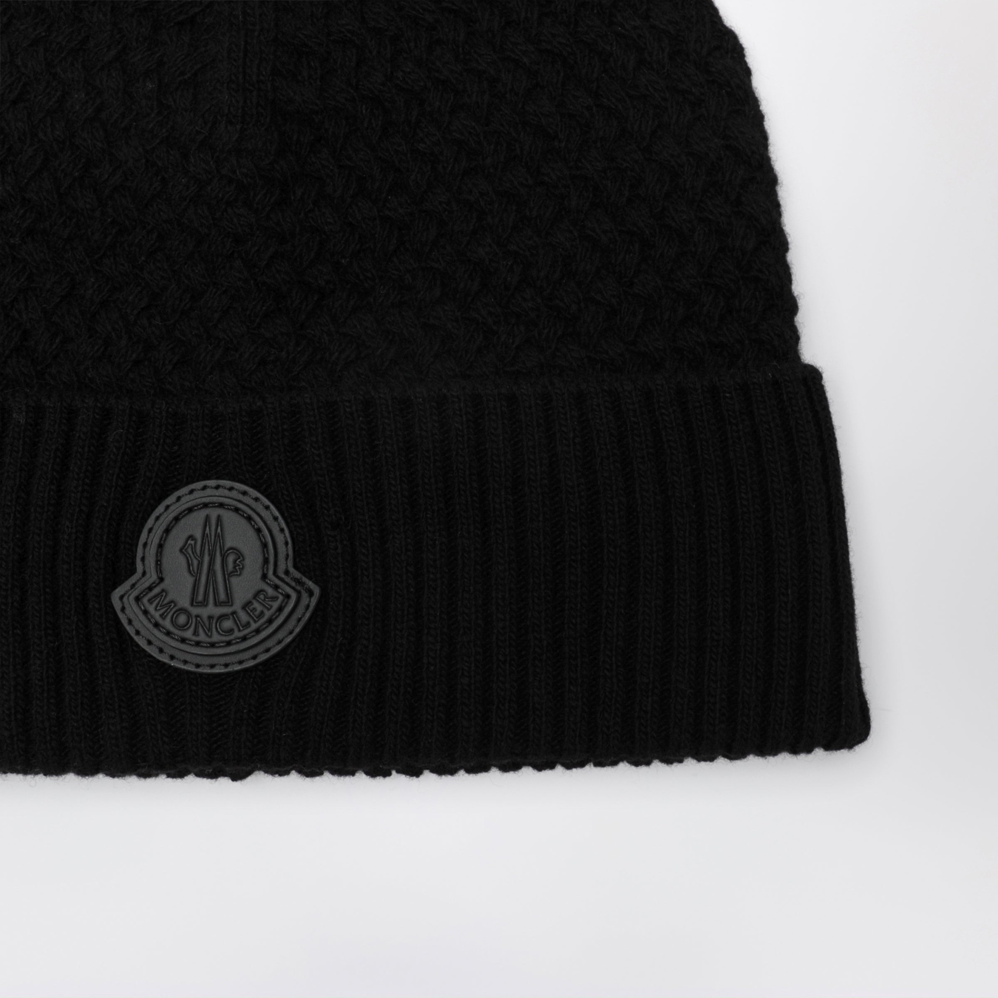 [Moncler] Beanie FW26 3B00026M4281