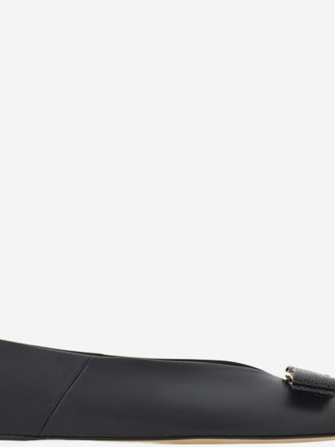 [Salvatore Ferragamo] Oxford Shoes FW26 01K221001