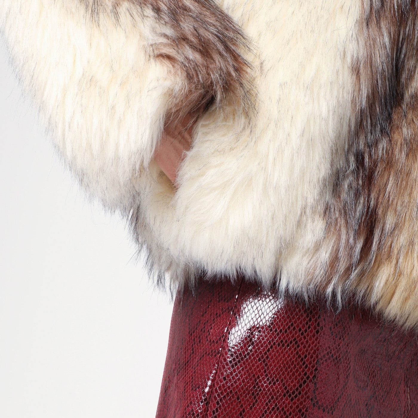 [HALFBOY] Fur Jacket FW25 HF251WO001EF001