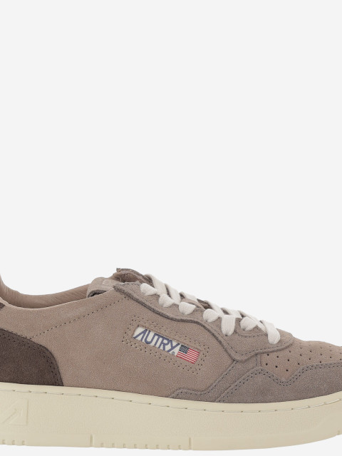 [AUTRY] Sneakers FW26 AULMTS41TRICSUEDETAUPECOTTO