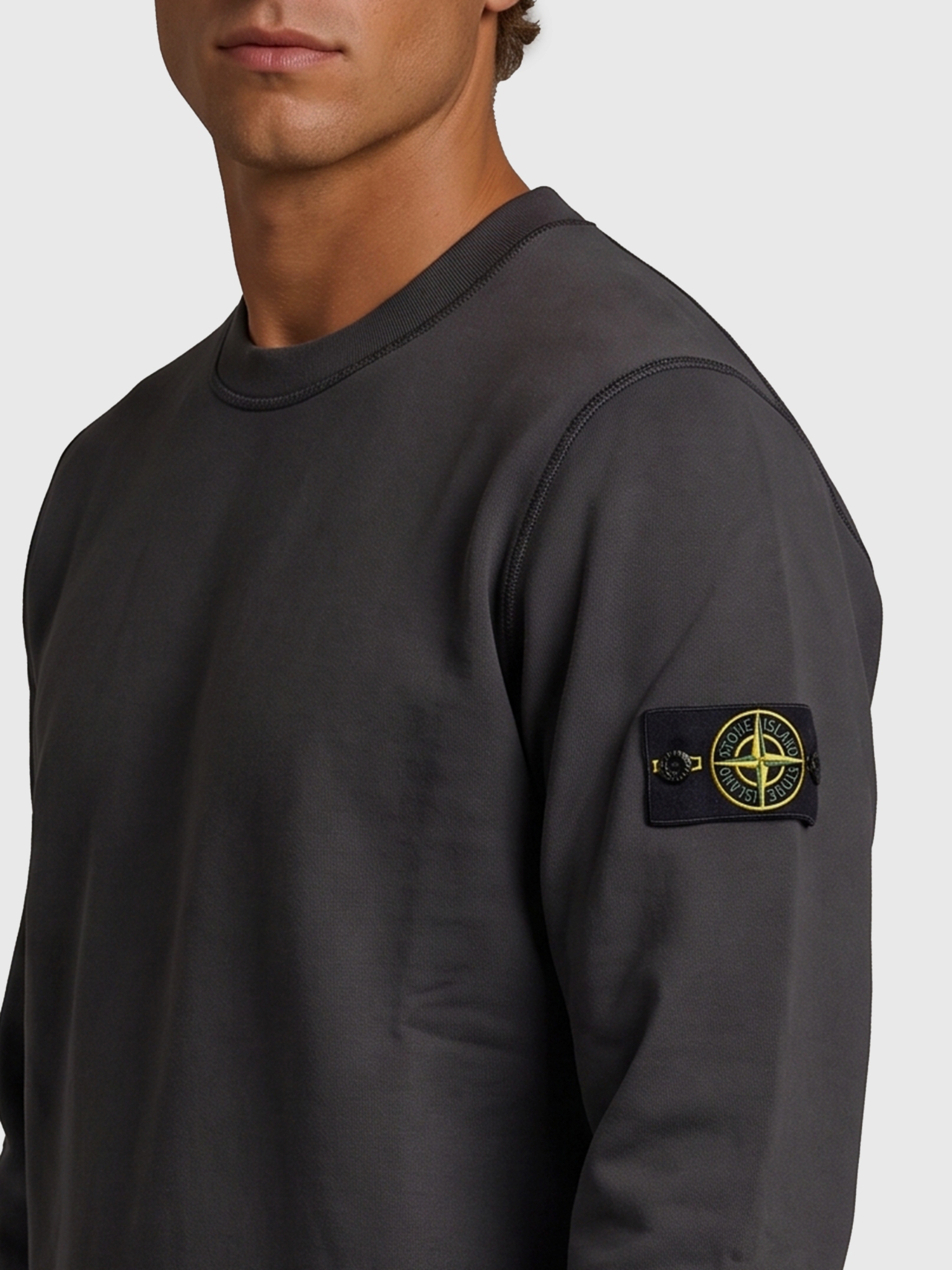 [Stone Island] Sweatshirt FW26 L2S156100060_S0051_V0062