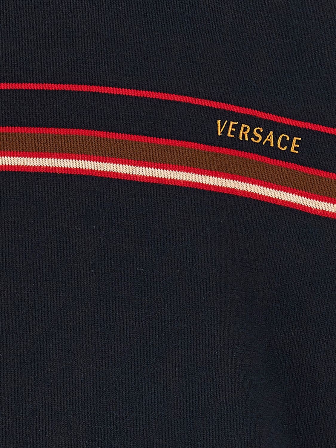 [Versace] T-shirts Long Sleeve FW26 10257441A18340 1U040