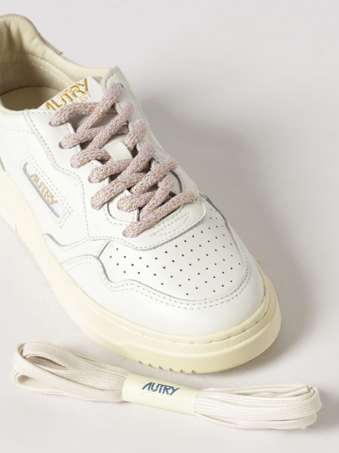 [AUTRY] Sneakers FW26 AULW SW04