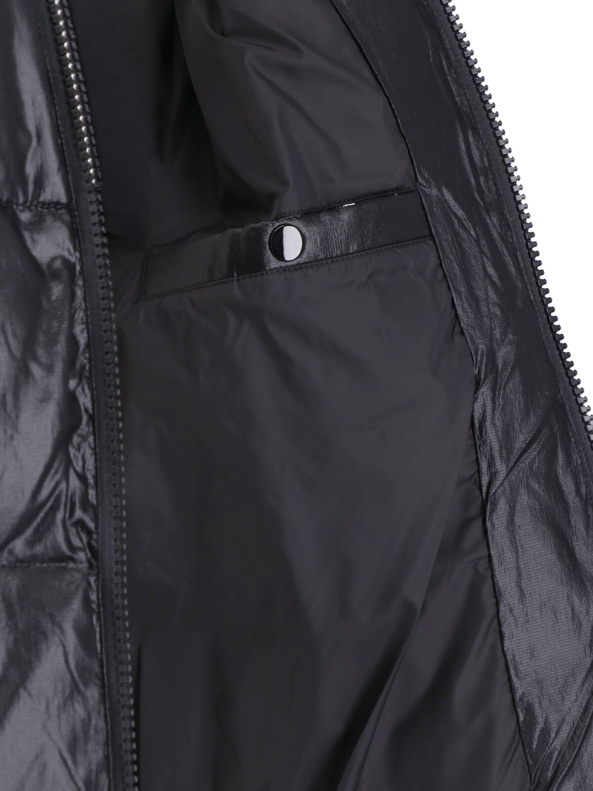 [Diesel] Down Jacket FW26 A21977 0DBCH9XX