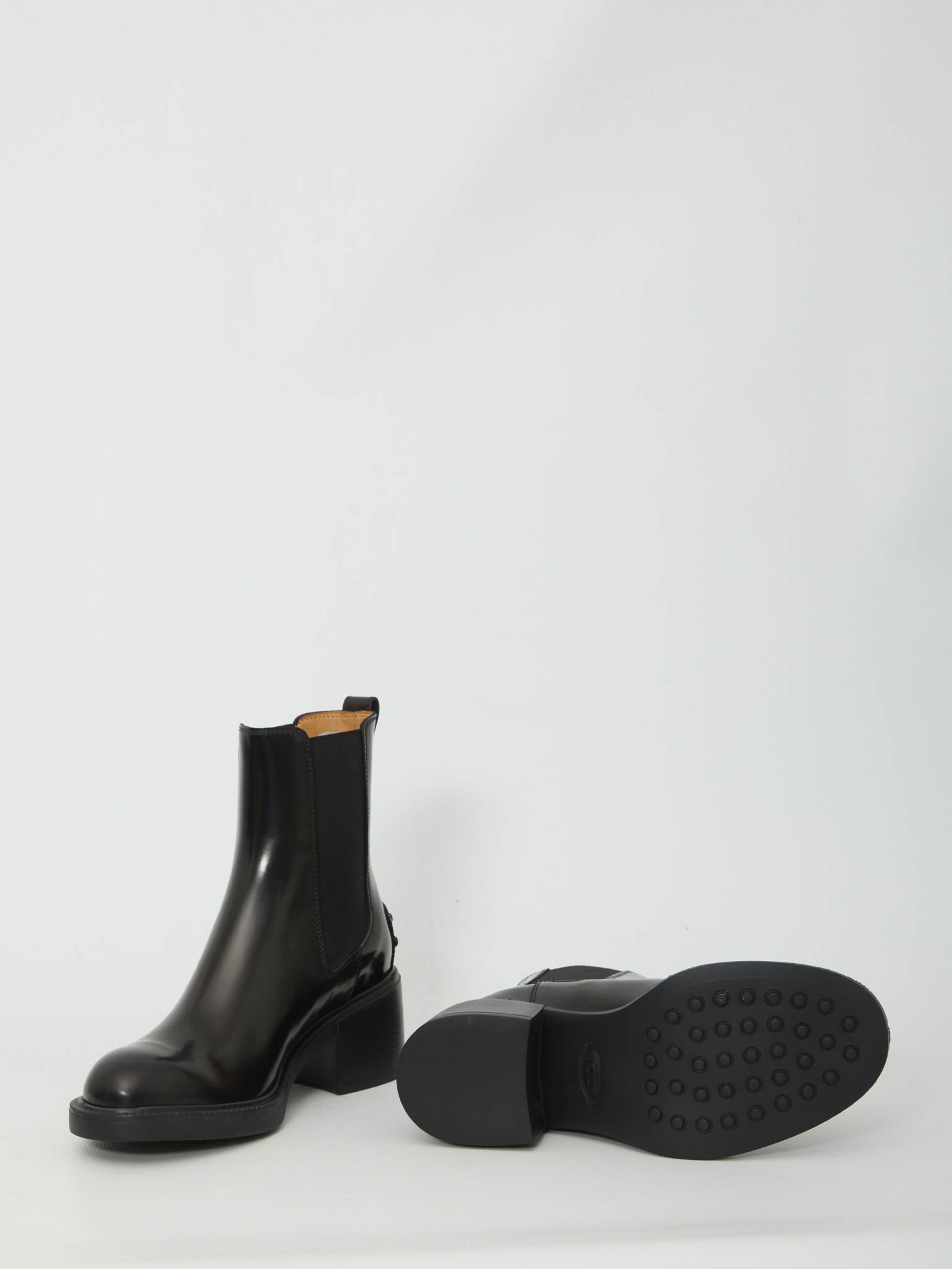 [Tod's] Ankle Boots FW26 XXW73L0JK00_AKT_B999