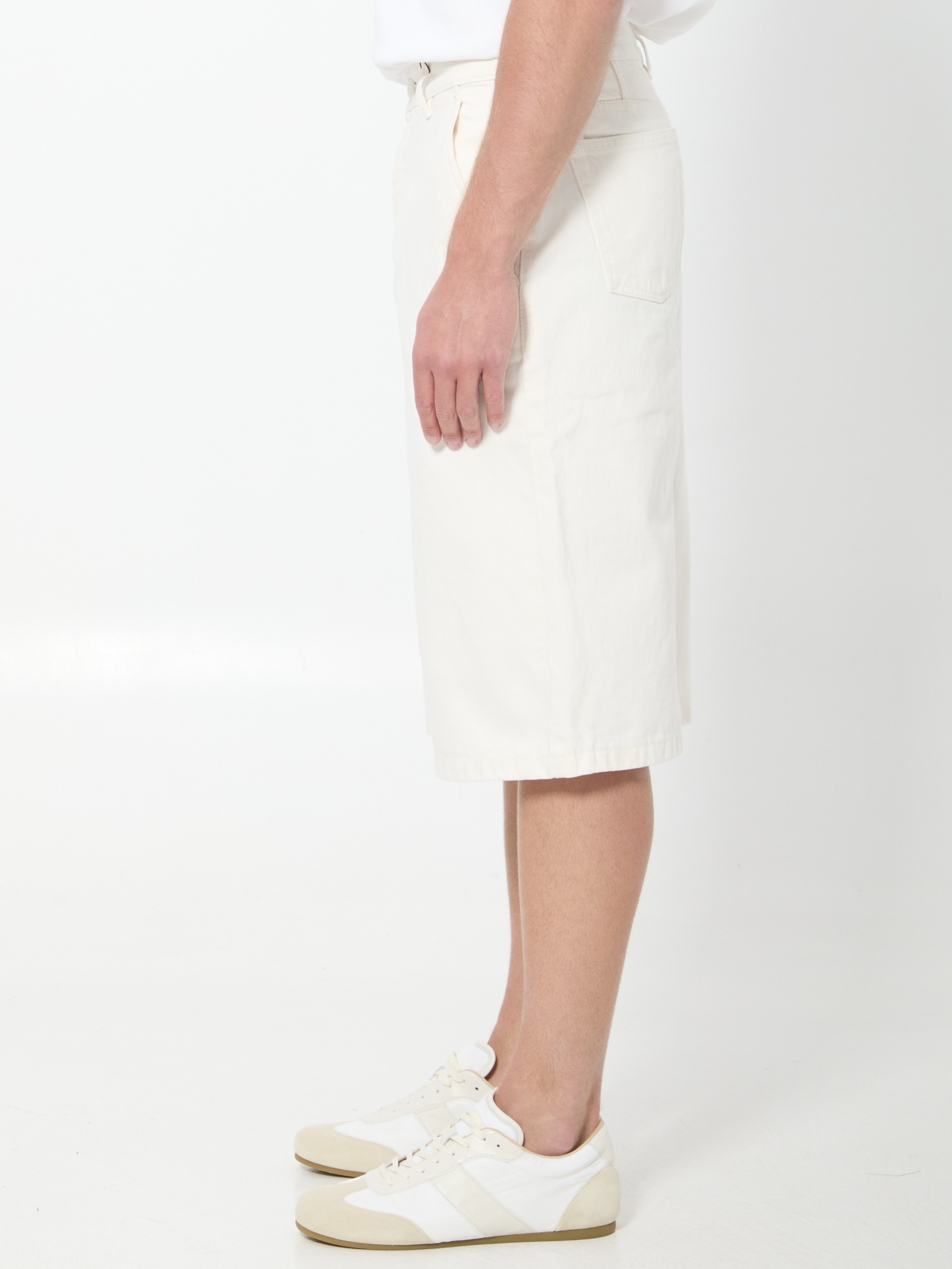 [Ami Paris] Shorts SS26 HS0837_DE0126_136