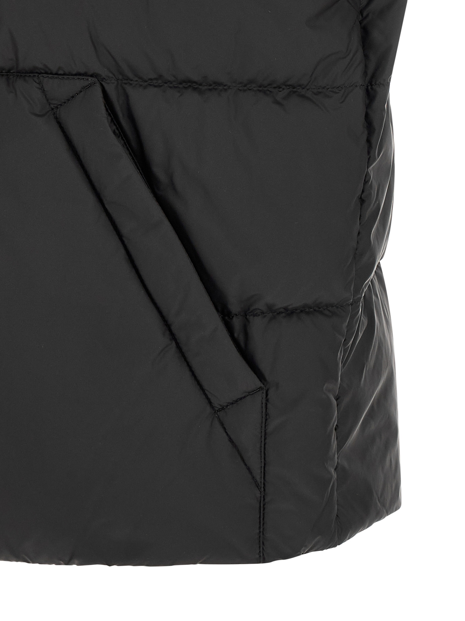 [Moncler] Down Vest FW26 L20911A00028597YF999