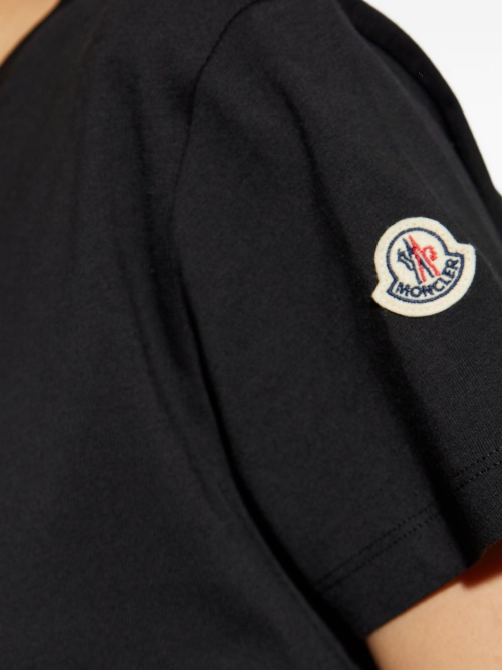 [Moncler] T-shirts Short Sleeve FW26 L20938C0002189AUO999