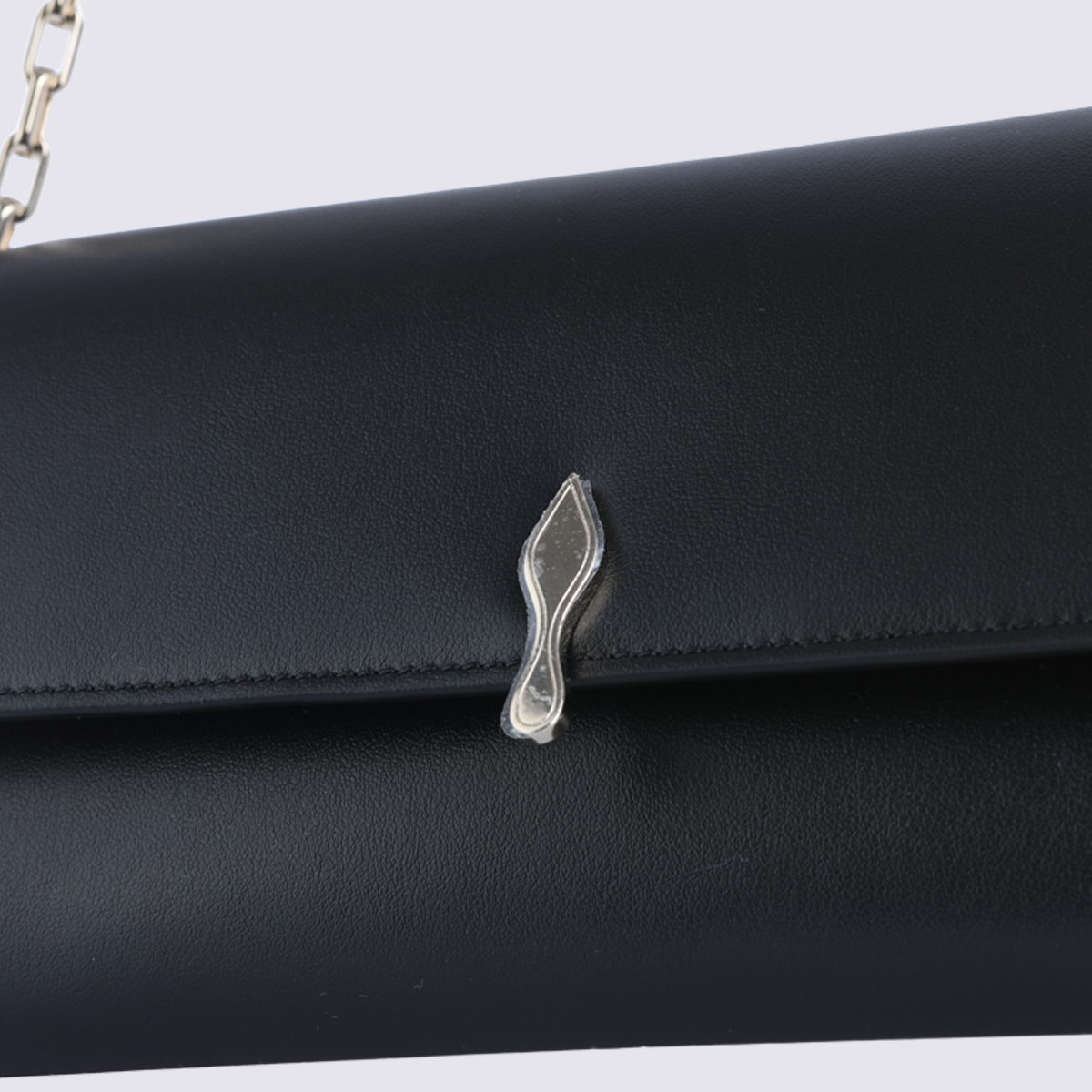 [Christian Louboutin] Shoulder bag FW26 3265200CM6S