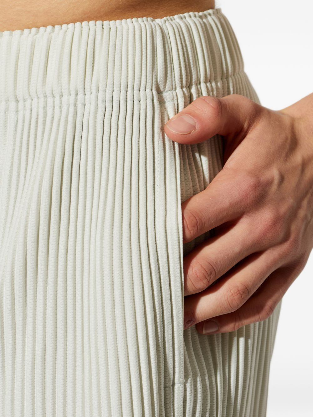 [HOMME PLISSE' ISSEY MIYAKE] Trousers SS26 HP66JF05460