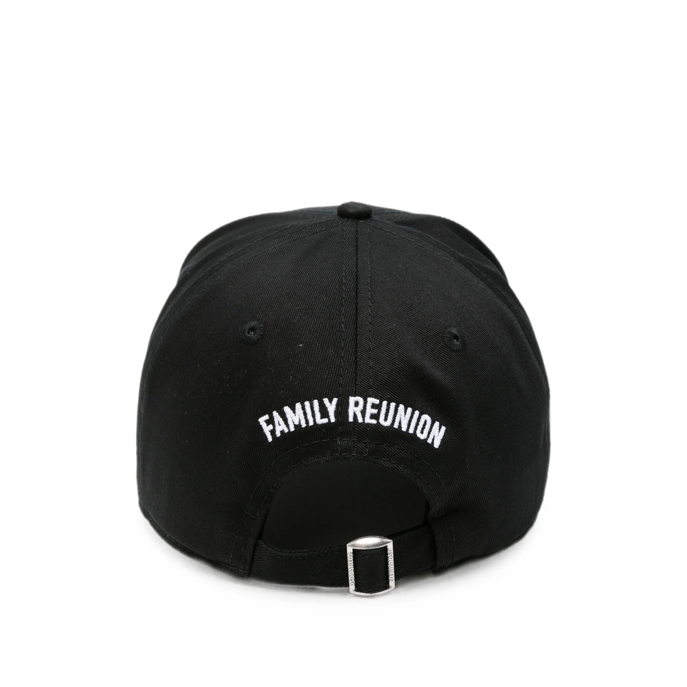 [Dsquared2] Cap FW26 BCM1014 05C00001 2124