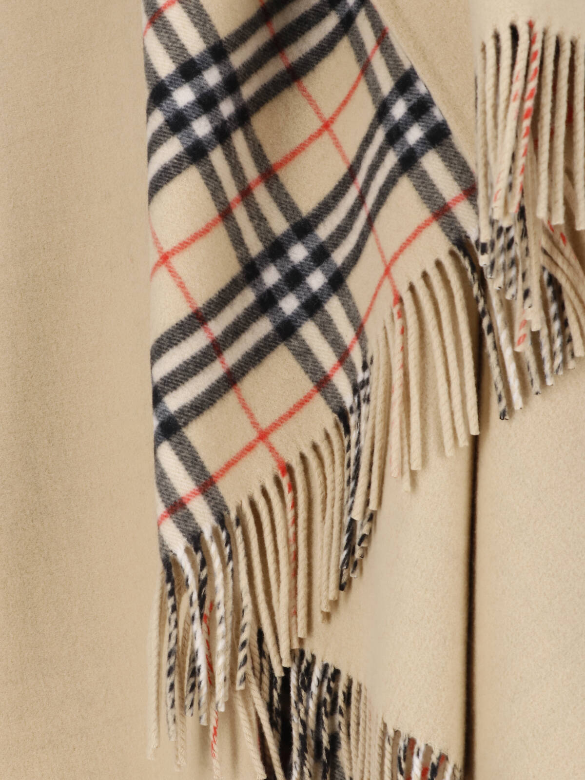 [Burberry] Cape FW26 8126975B9719