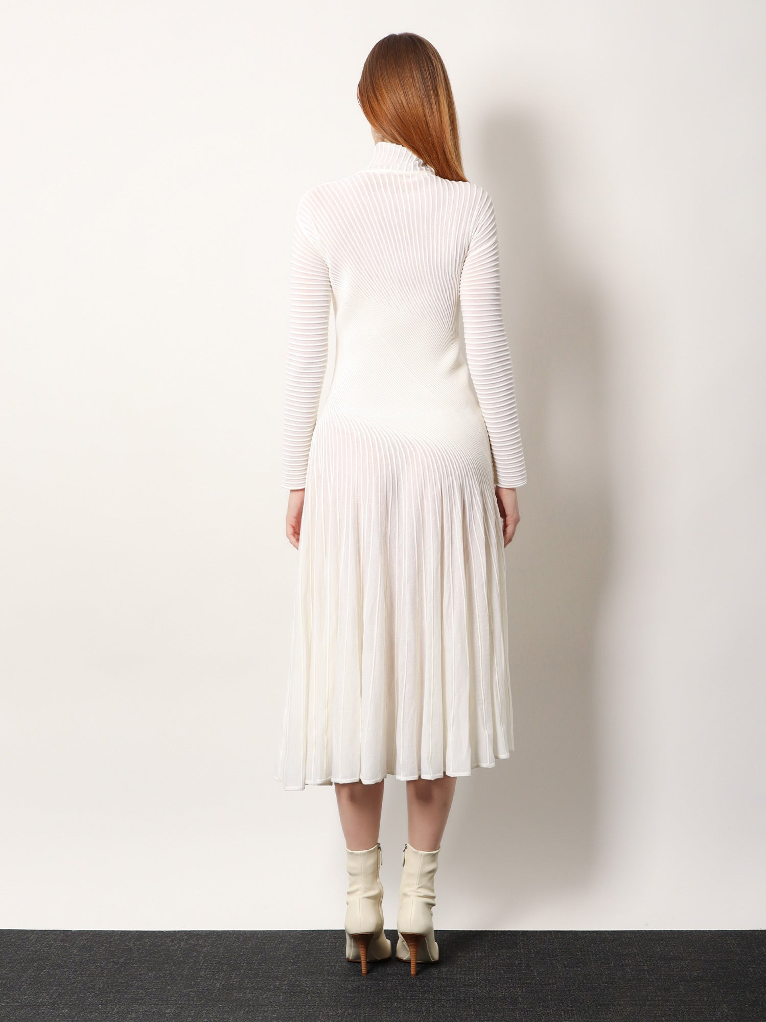 [Alaia] Long sleeve dress SS26 AA9R2834K142C000