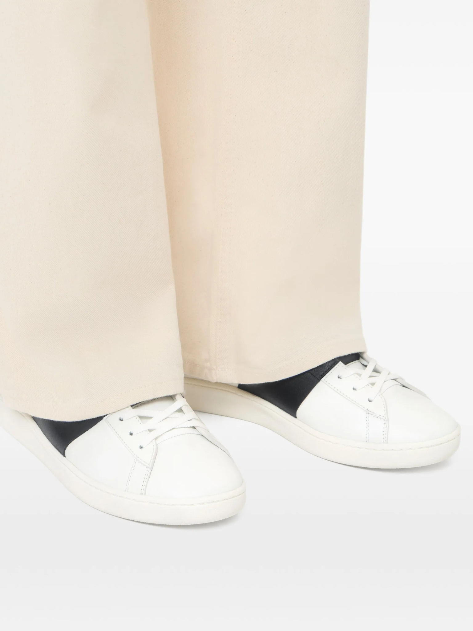 [Valentino Garavani] Sneakers FW26 9Y2S0N84BYAA01